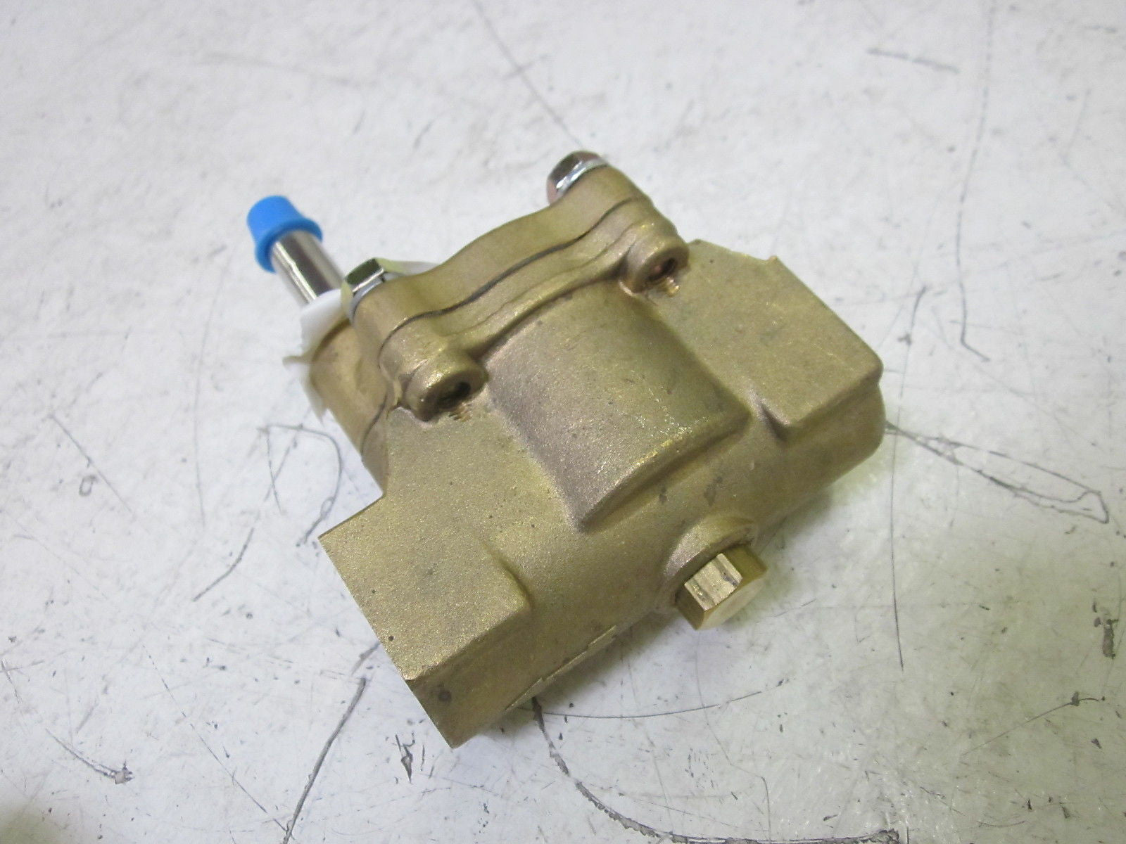 DAYTON 2A200 SOLENOID VALVE 150PSI *NEW NO BOX*