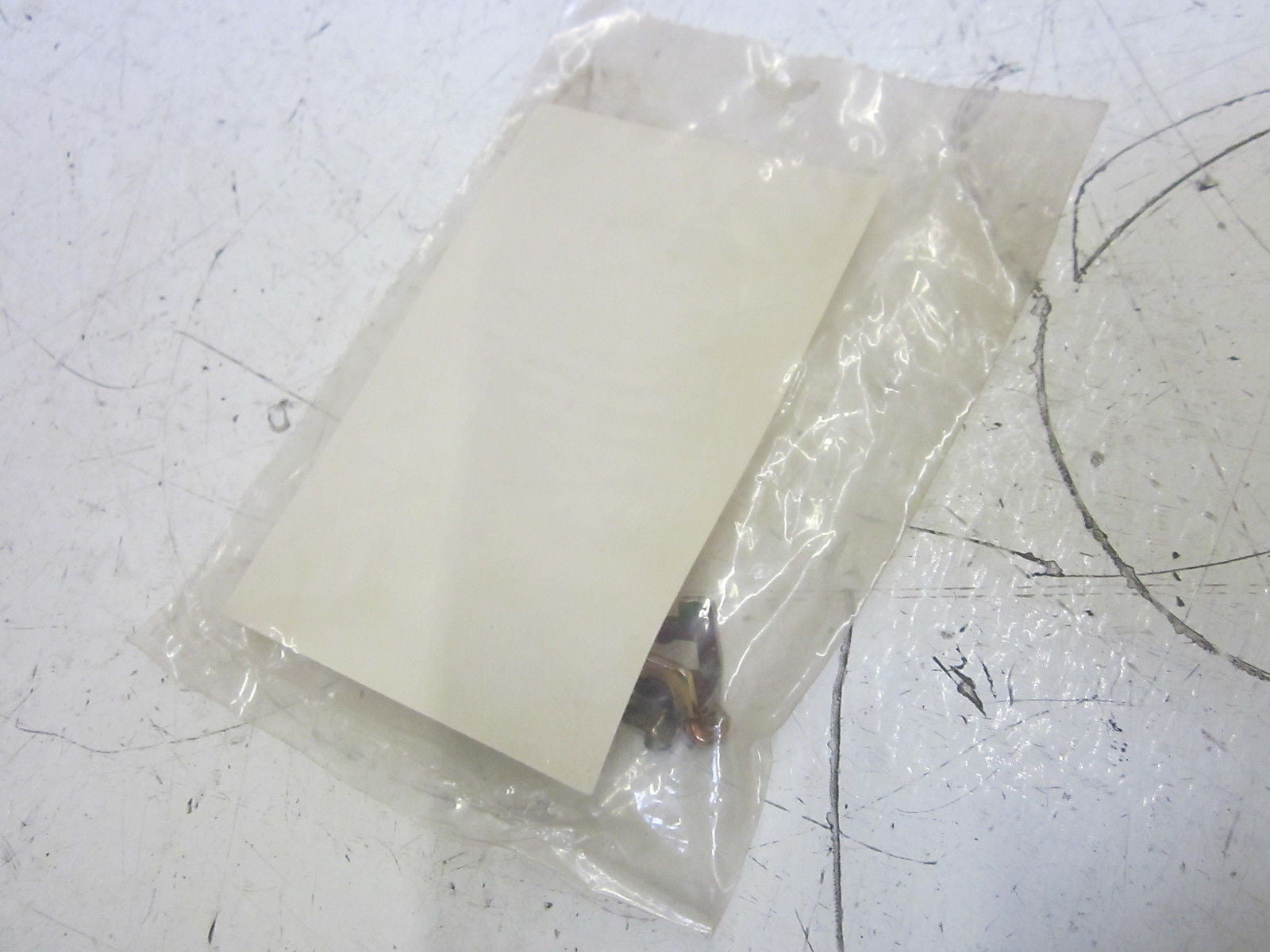 DAYTON 2E054 ONE PAIR ON-OFF TRIPPERS  *NEW IN FACTORY BAG*