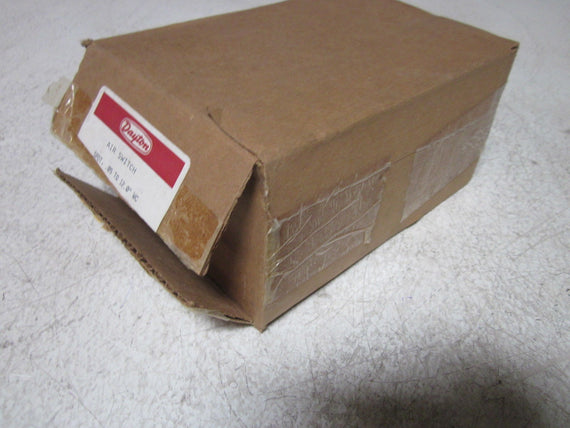 DAYTON 2E462A PRESSURE SWITCH COOLING / HEATING *NEW IN BOX*