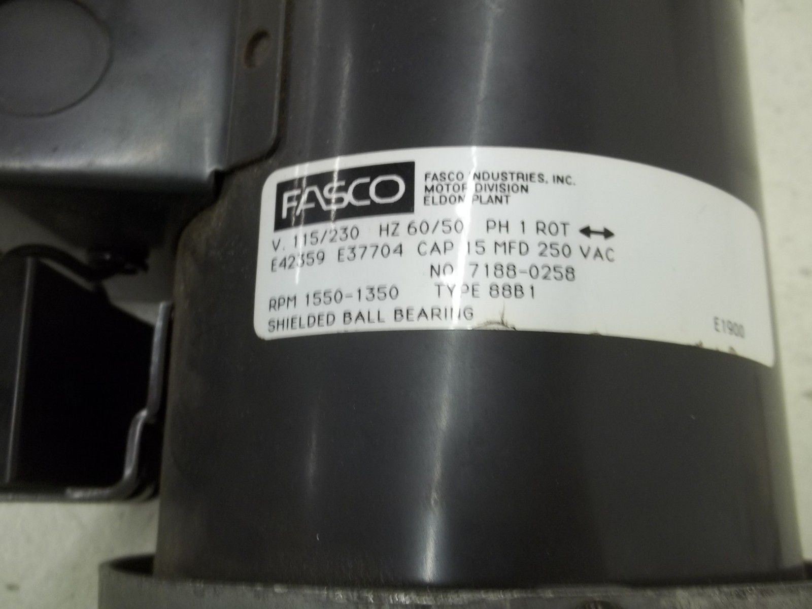 DAYTON 2H453 AC GEAR MOTOR *USED*