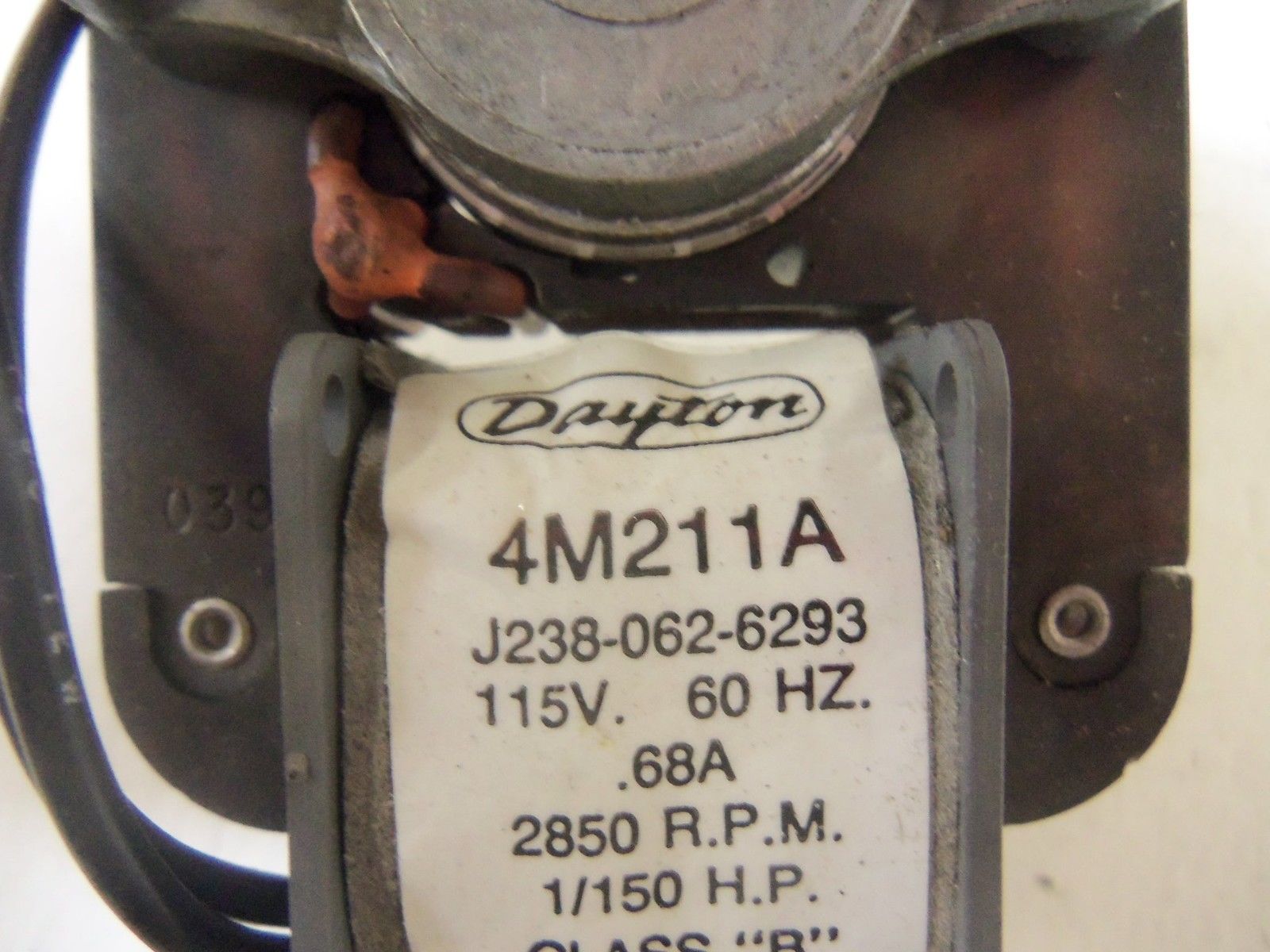 DAYTON 4M211A *USED*