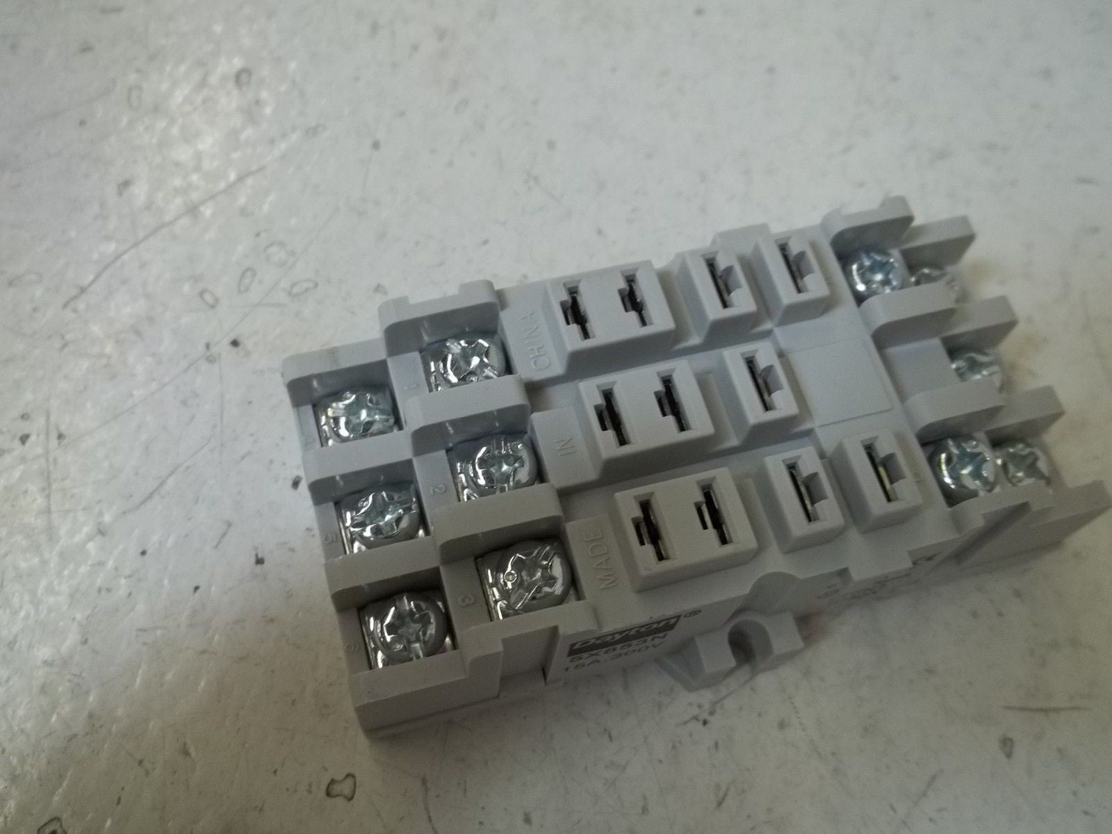 DAYTON 5X853N RELAY SOCKET *NEW IN BOX*