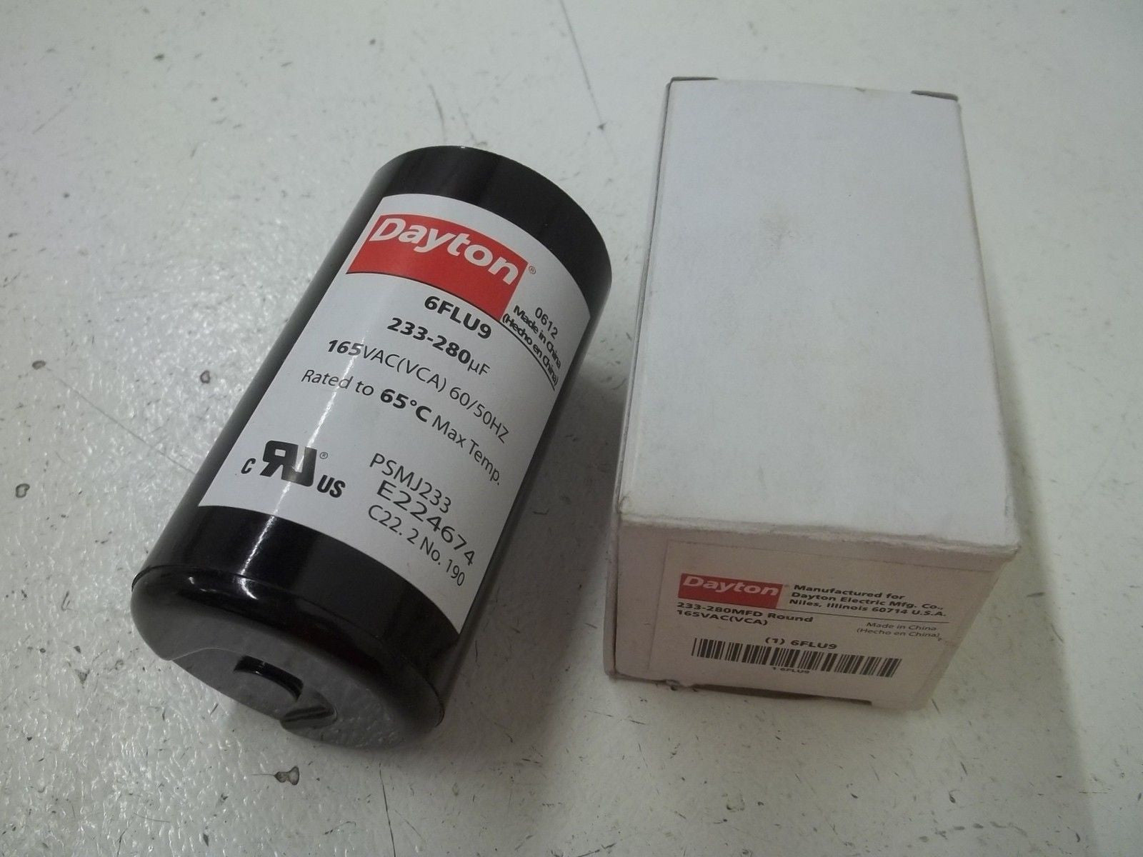 DAYTON 6FLU9 MOTOR START CAPACITOR 165VAC  *NEW IN BOX*