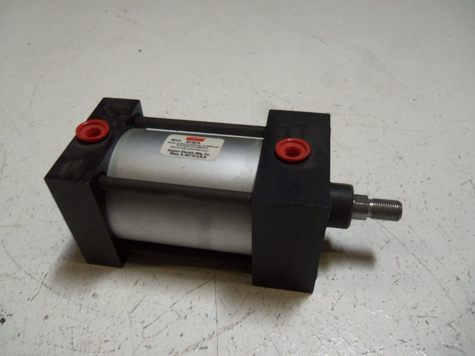 DAYTON 6X387A AIR CYLINDER * USED*
