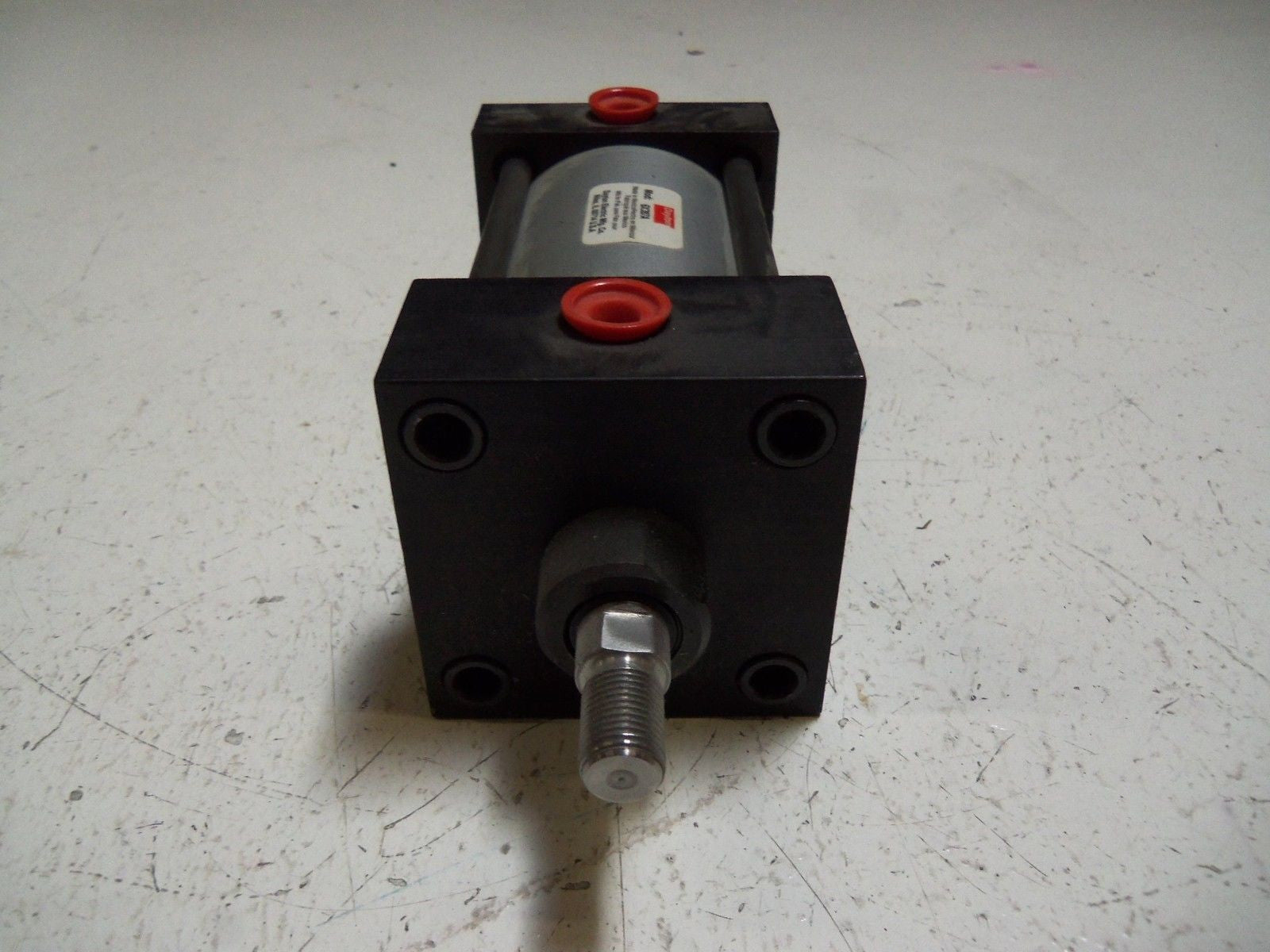 DAYTON 6X387A AIR CYLINDER * USED*