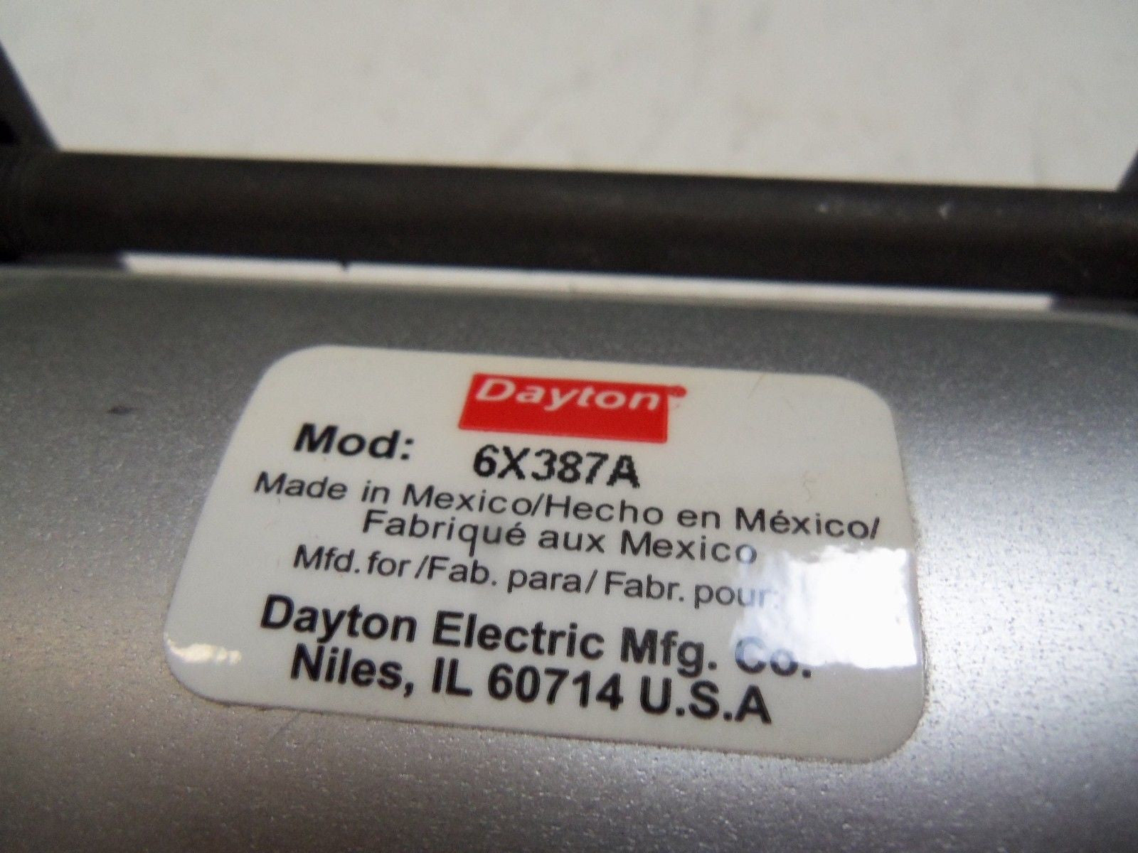 DAYTON 6X387A AIR CYLINDER * USED*