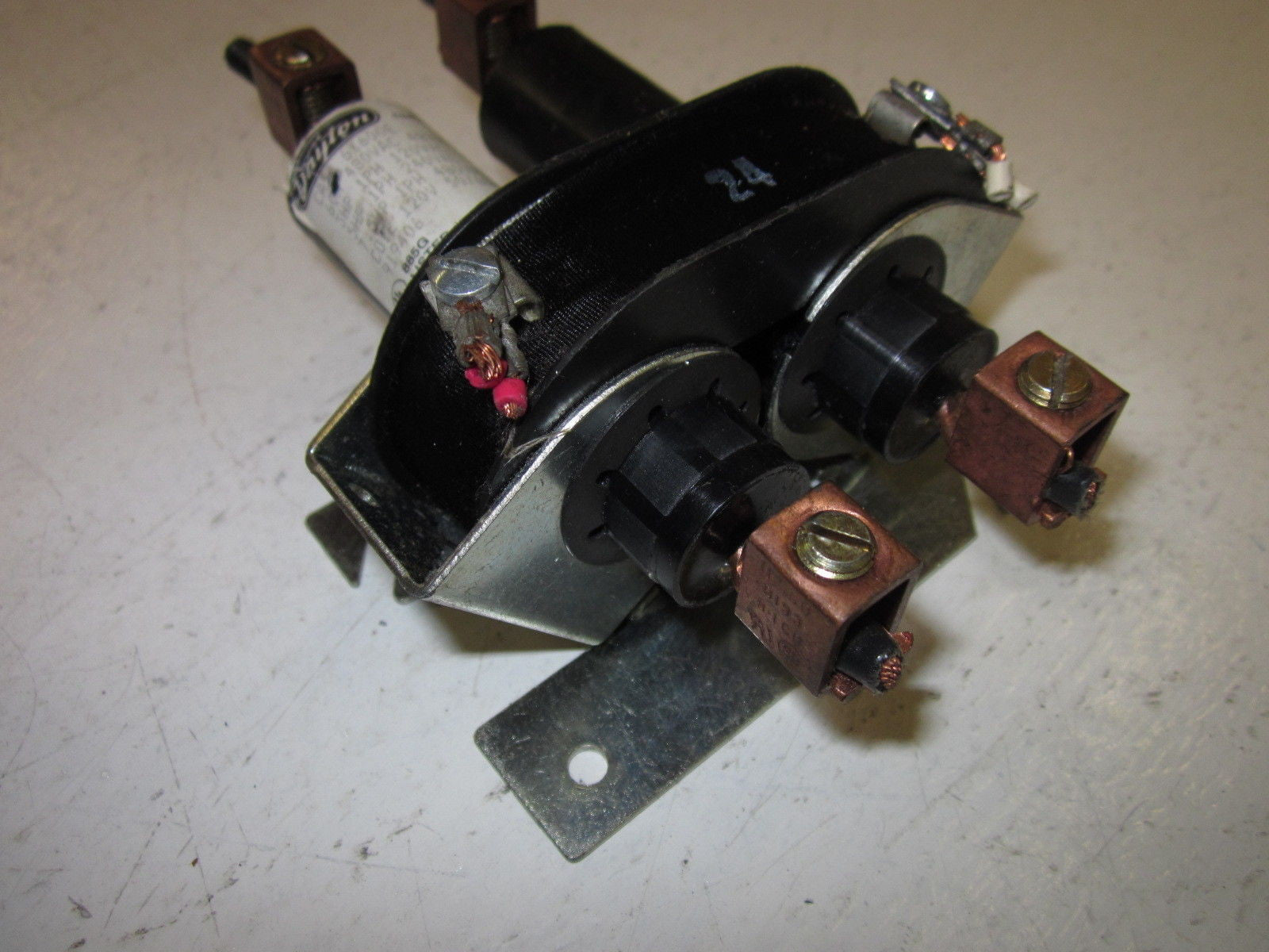 DAYTON 6X600E 480VAC *USED*