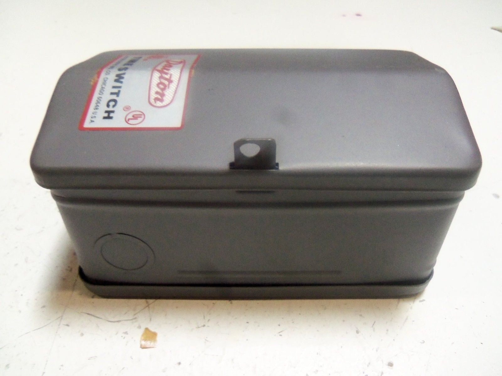 DAYTON 6X758 24-HOUR TIME CONTROL *NEW IN BOX*