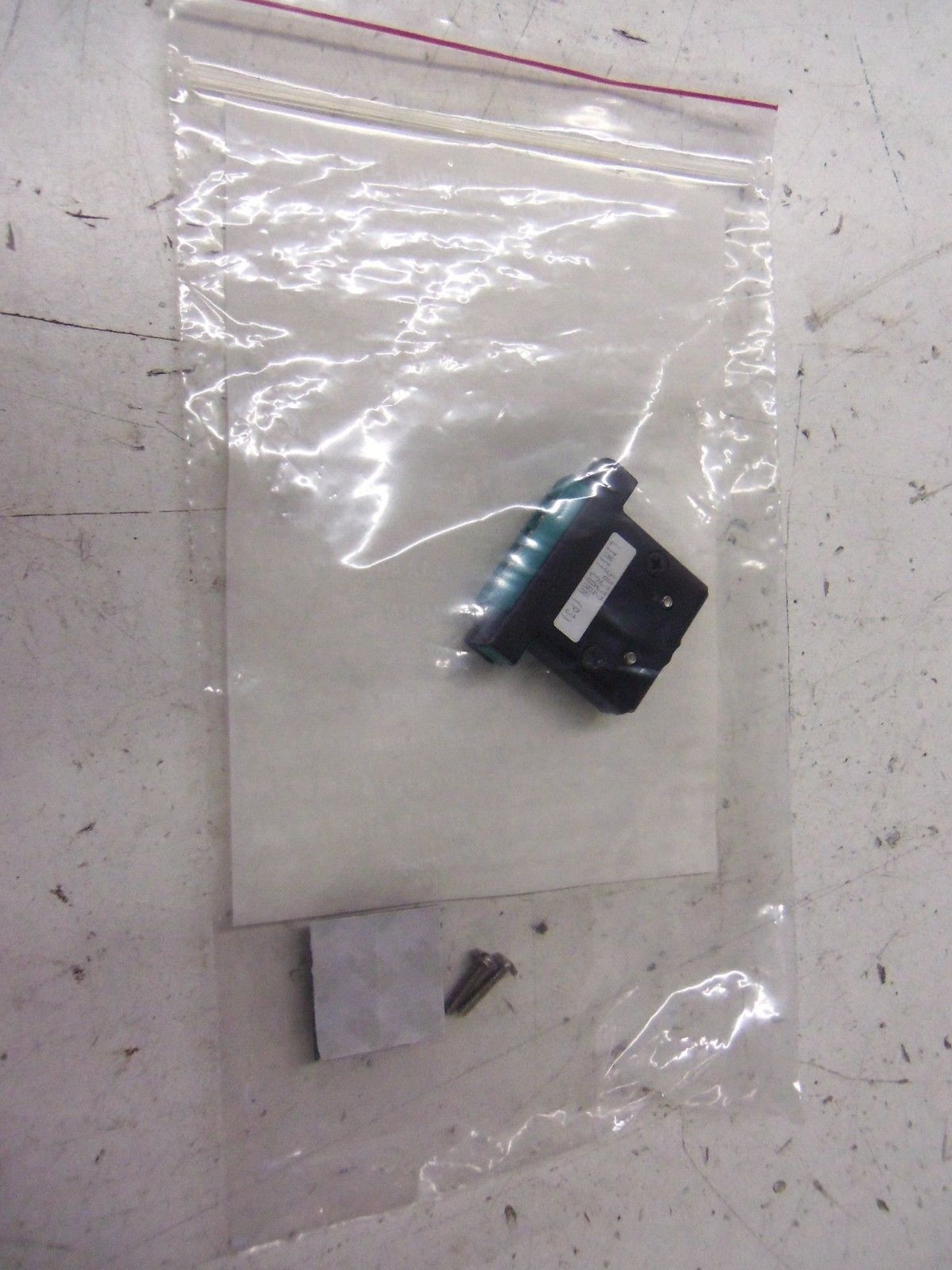 DAYTRONIC 60332.00  LIMIT CONNECTOR *NEW IN BAG*