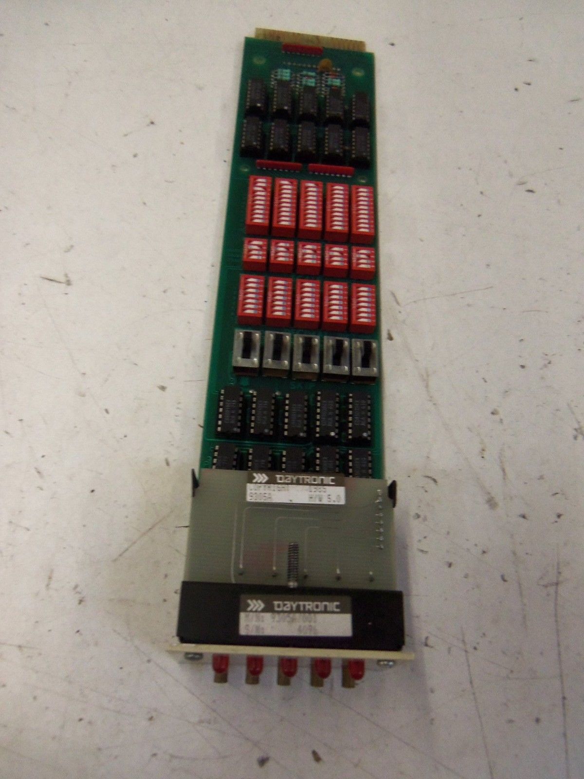 DAYTRONIC 9305A/001 *USED*