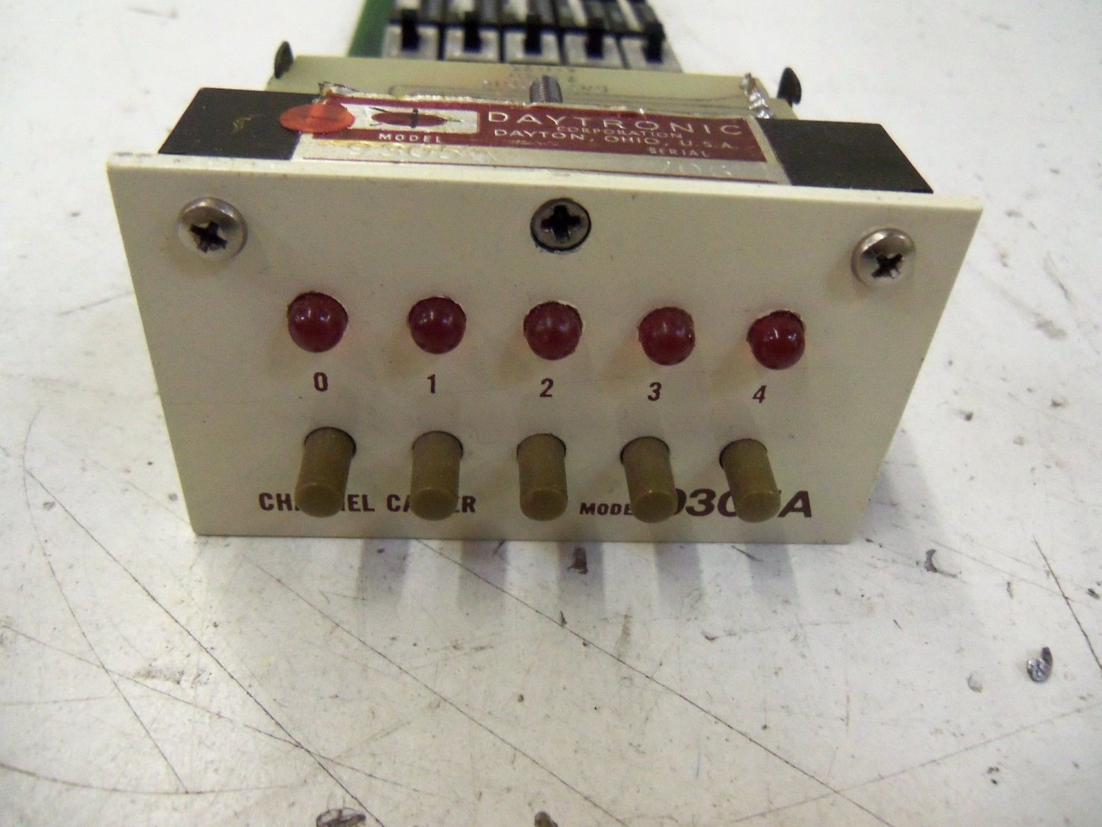 DAYTRONIC 9305A *USED*