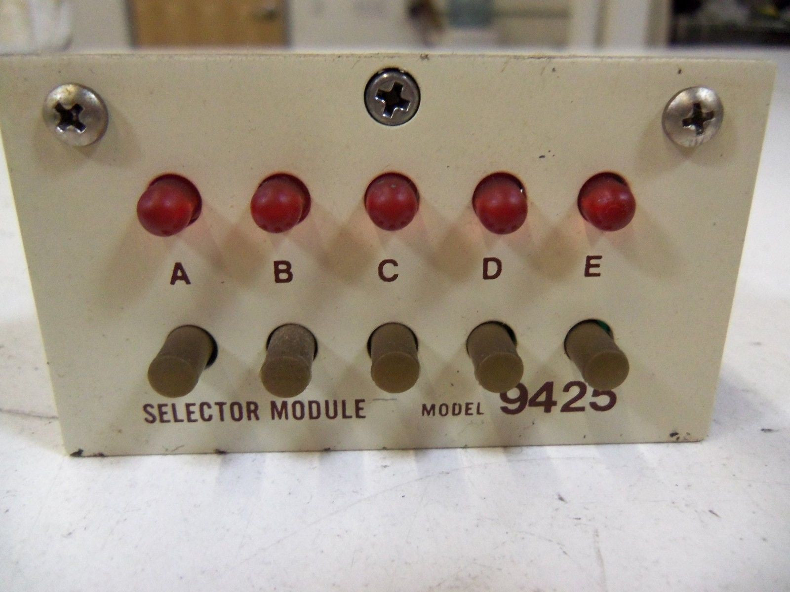 DAYTRONIC 9425 *USED*