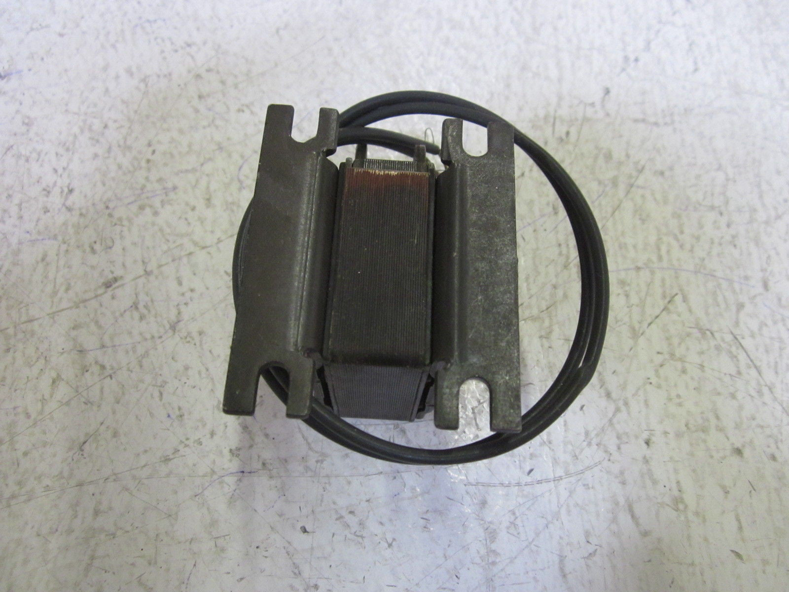 DECCO 15-450 SOLENOID 115V (AS PICTURED) *USED*