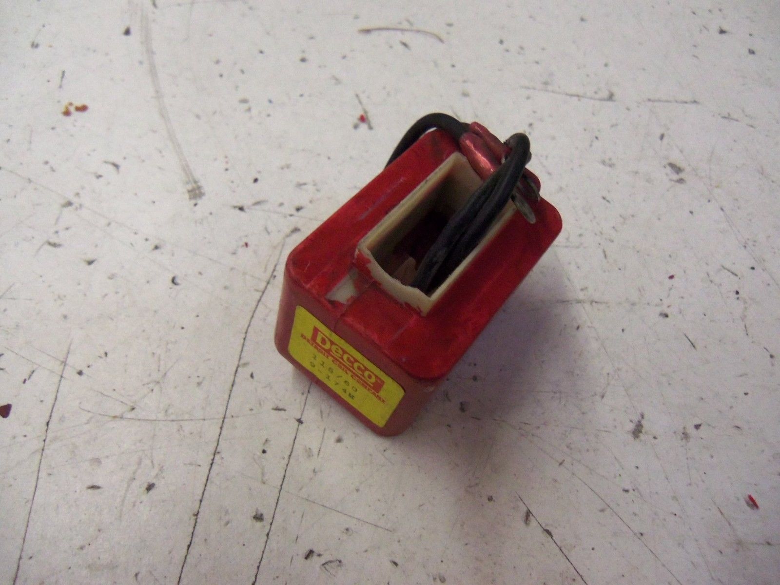 DECCO COIL 9-174M 115/60 V *USED*