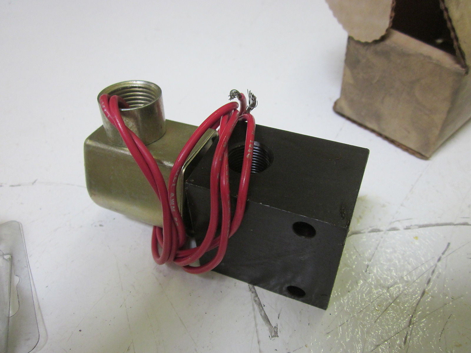 DELTA S0V-12-110 VALVE 3000PSI *USED*