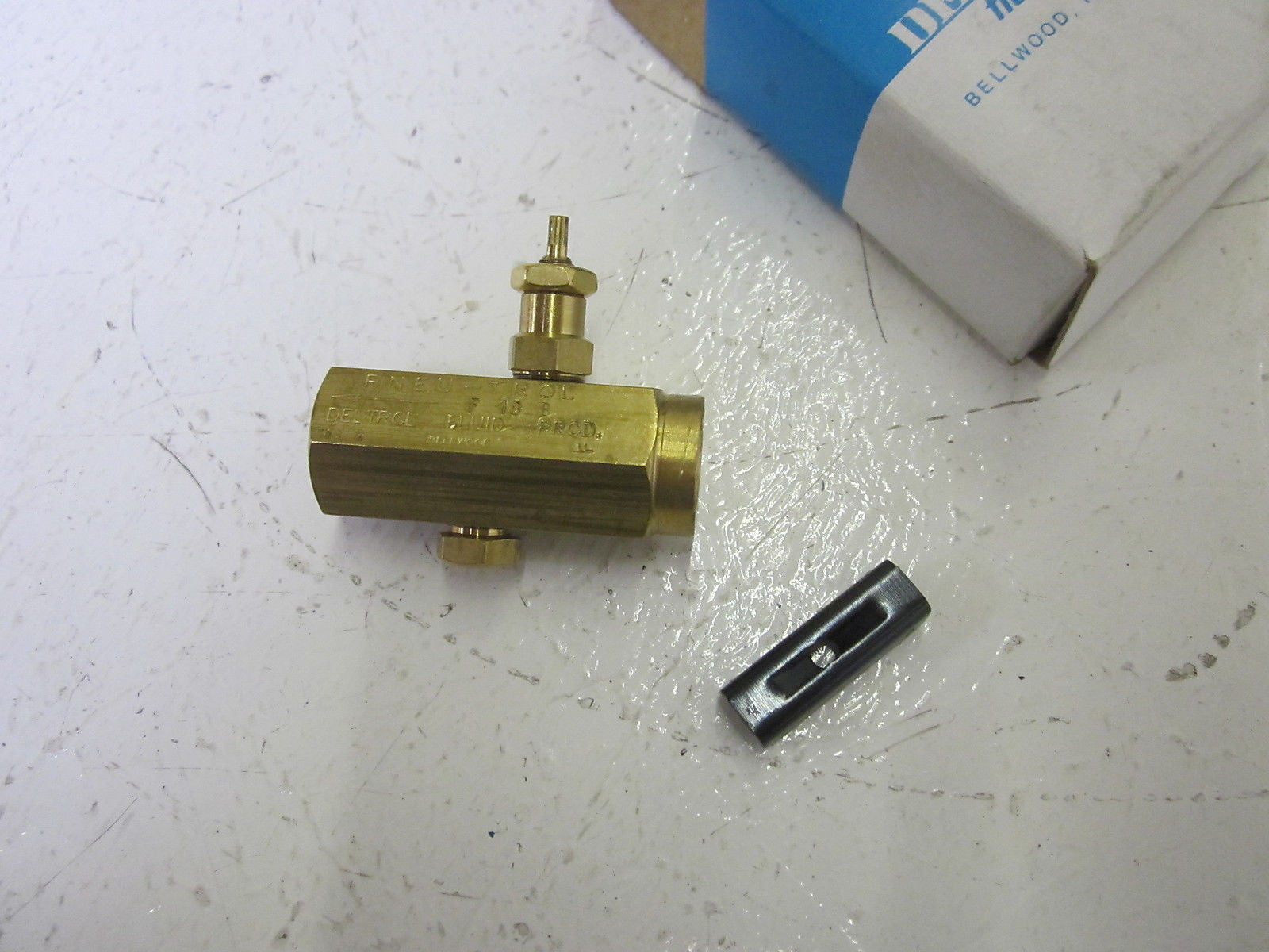 DELTROL 10000-00 BRASS VALVE *NEW IN BOX*