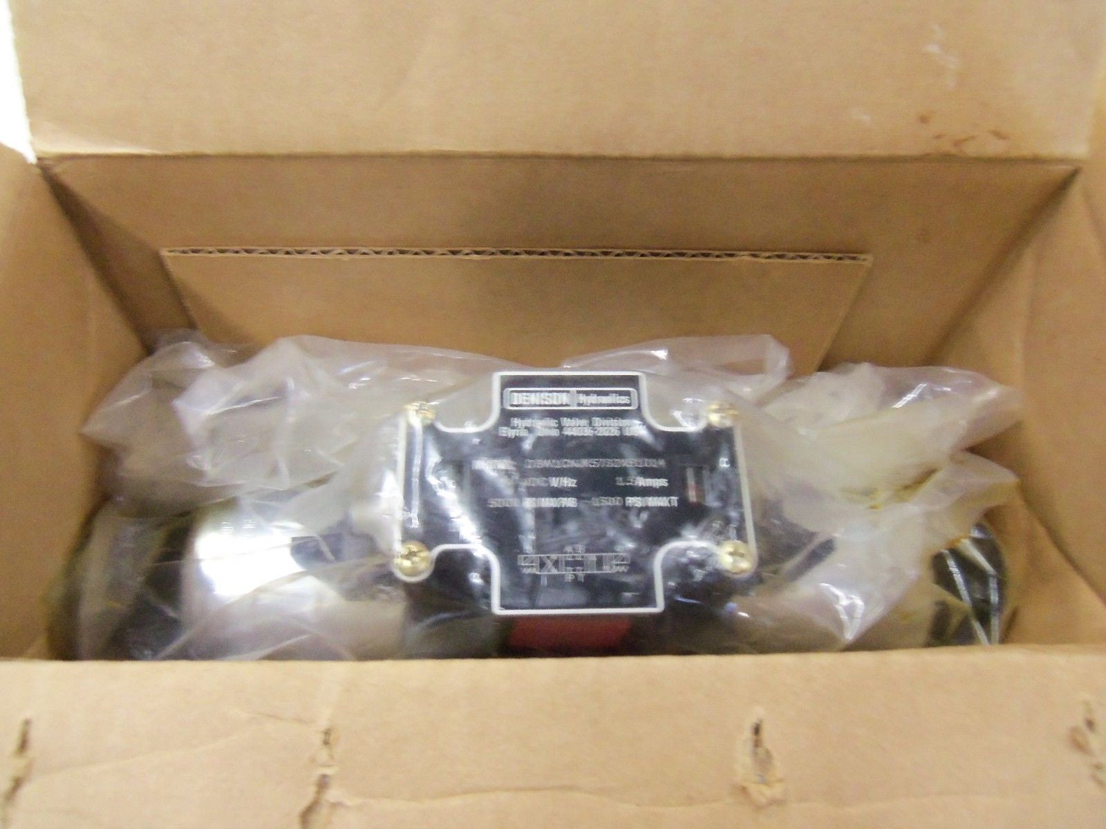DENISON HYDRAULICS D3W1CNJK5732XB1014 *NEW IN BOX*