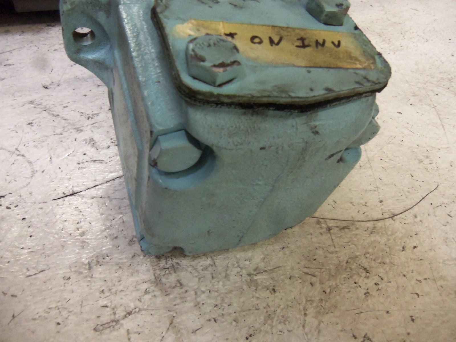 DENISON T6C-008-1R00-B1 MOTOR *USED*