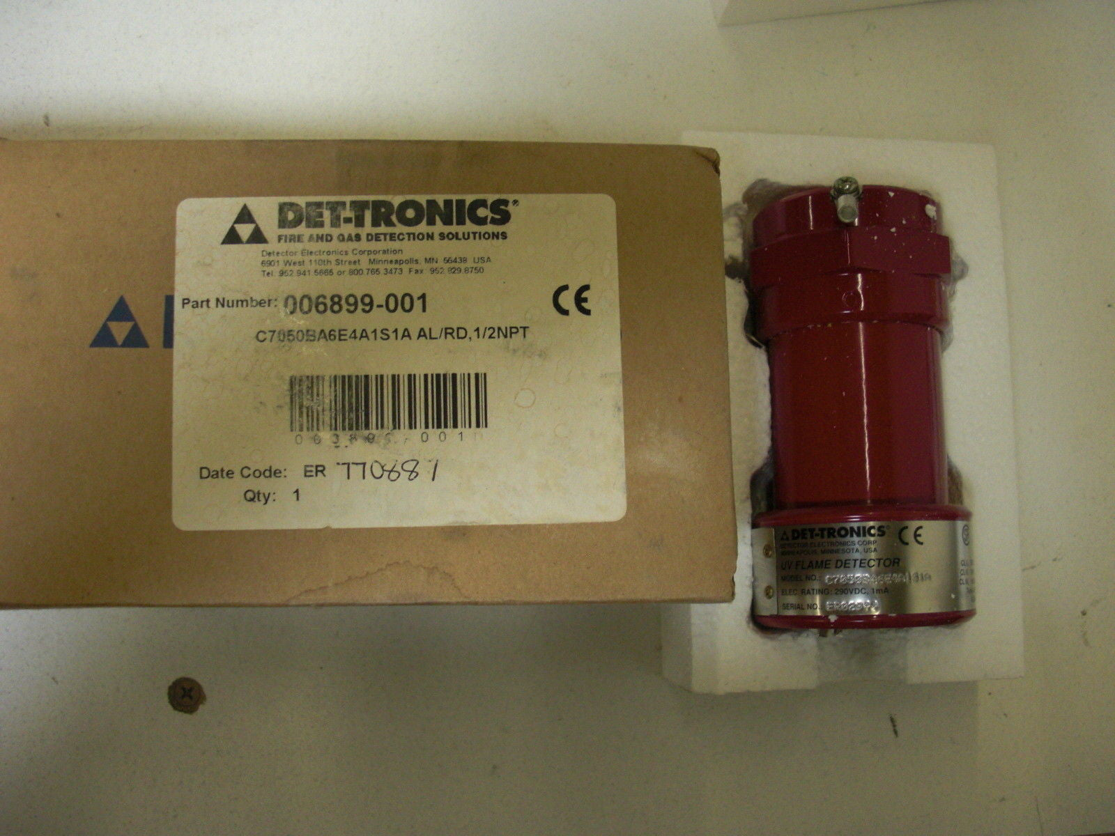 DET-TRONICS C750BA6E4A1S1A UV FLAME DETECTOR *NEW IN BOX*