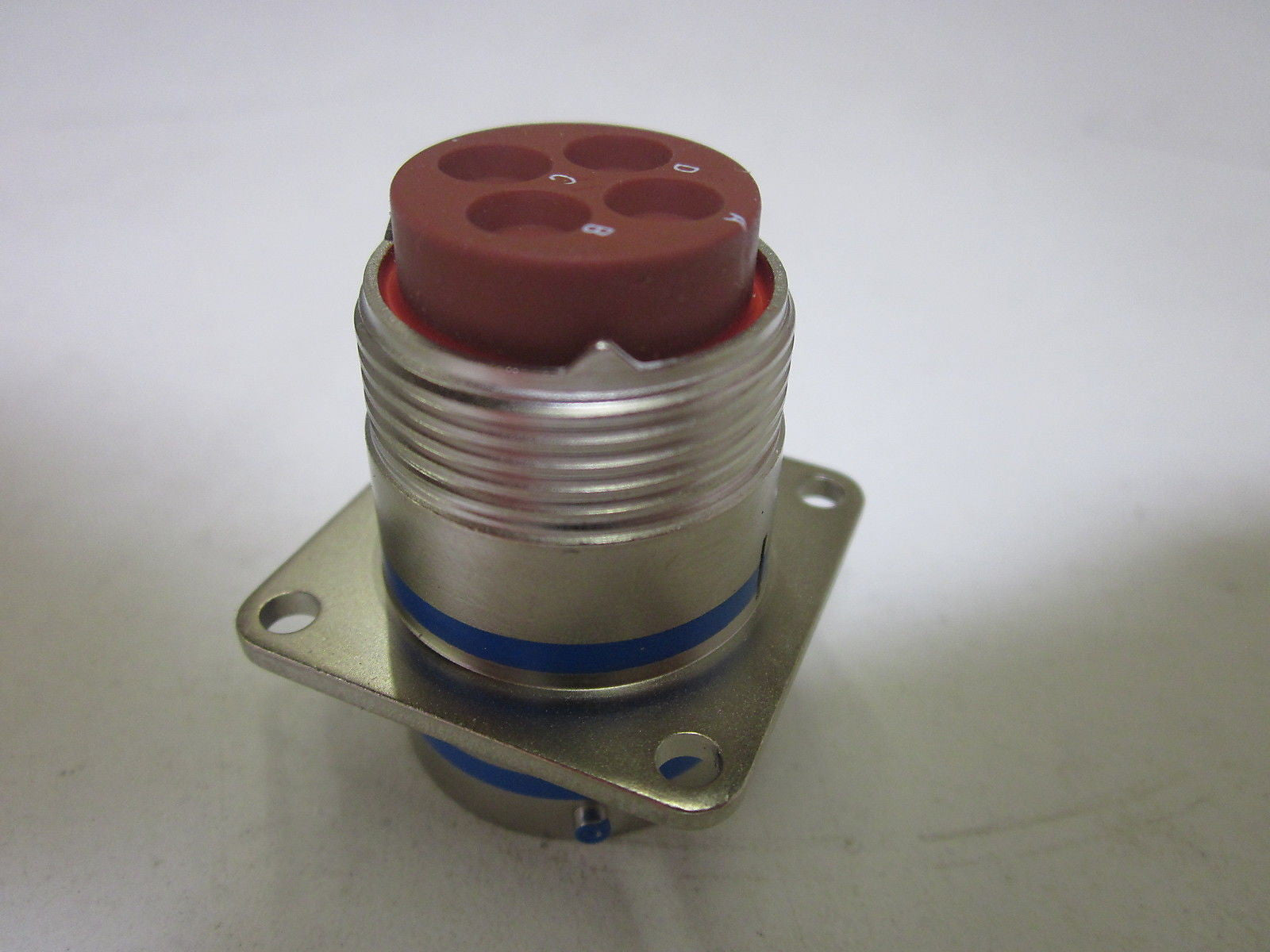 DEUTSCH MS3470L14-4S *NEW NO BOX*
