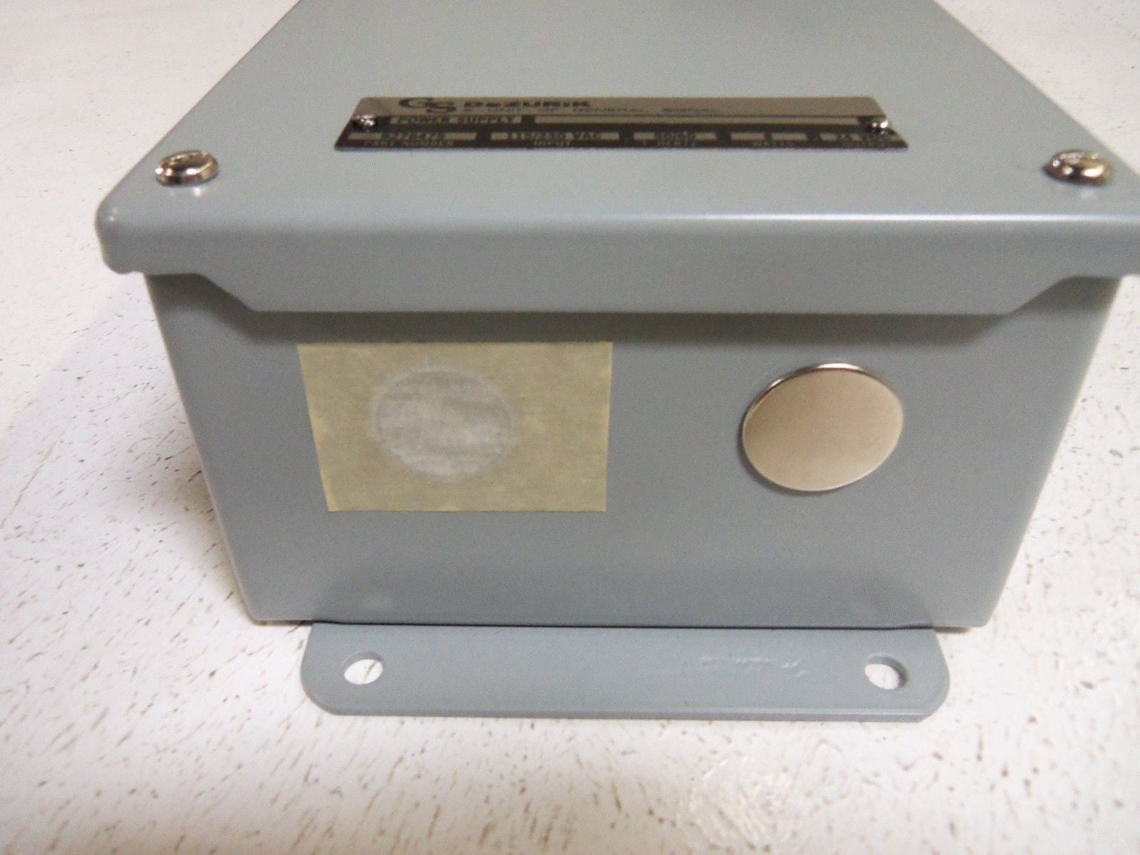 DEZURIK 9276475 POWER SUPPLY *USED*