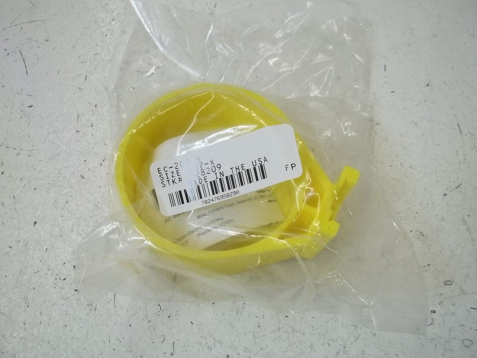 DODGE EC-207-X PLASTIC BEARING END CAP/COVER *NEW IN A BAG*