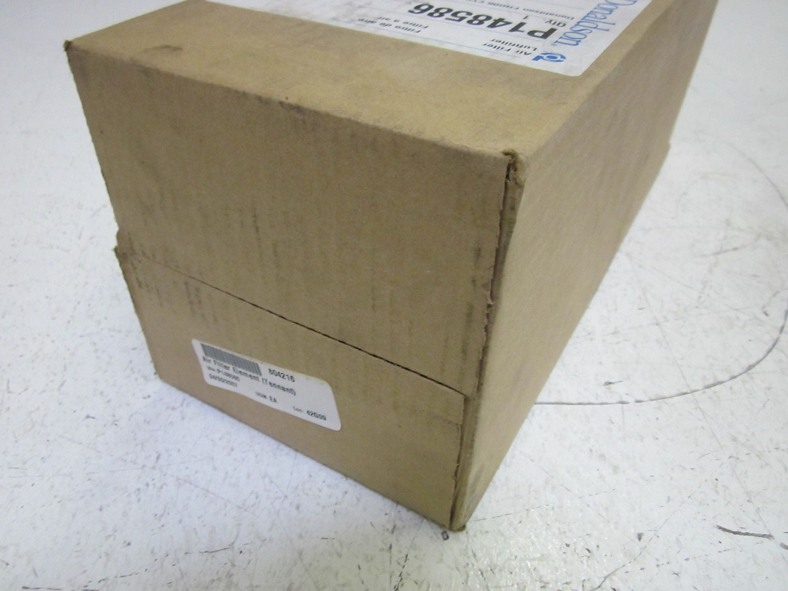 DONALDSON P148586 FILTER *NEW IN BOX*