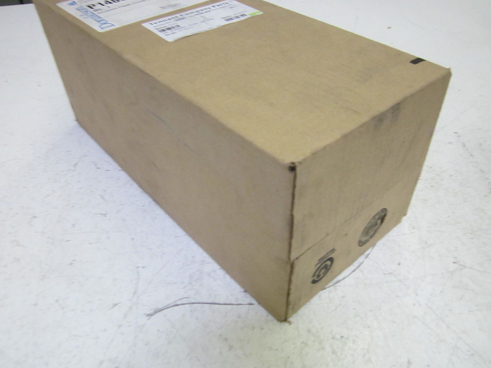 DONALDSON P148586 FILTER *NEW IN BOX*