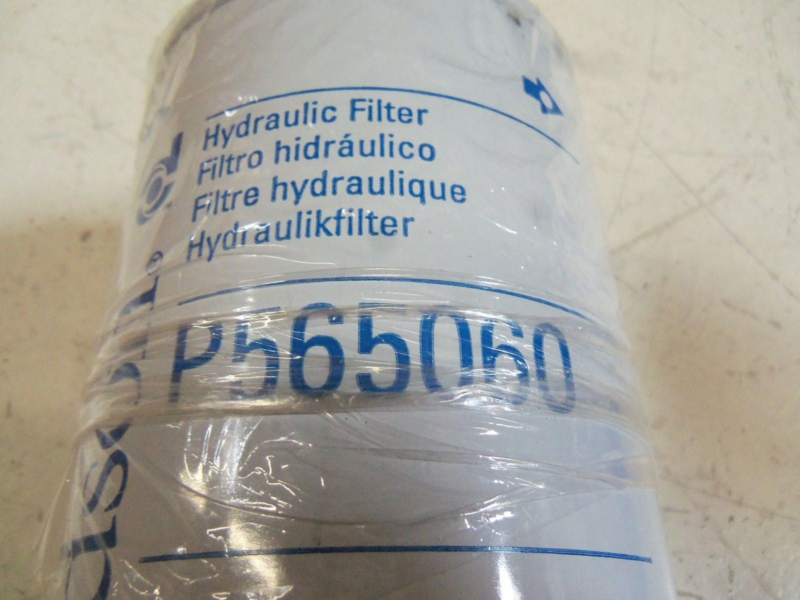 DONALDSON P565060 FILTER *NEW IN BOX*
