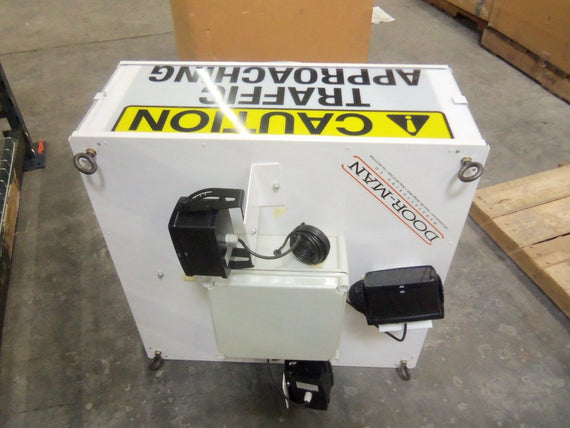 DOOR-MAN ICS05149 TRAFFIC CAUTION SYSTEM  *NEW IN BOX*
