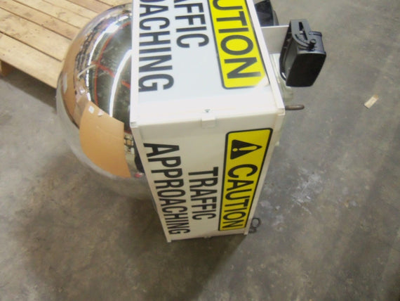 DOOR-MAN ICS05149 TRAFFIC CAUTION SYSTEM  *NEW IN BOX*