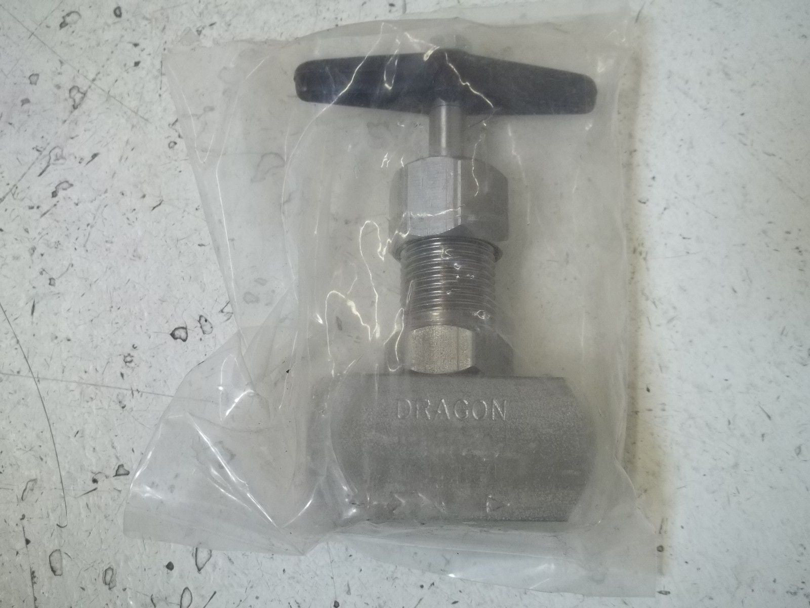 DRAGON 10M053T VALVE *NEW NO BOX*