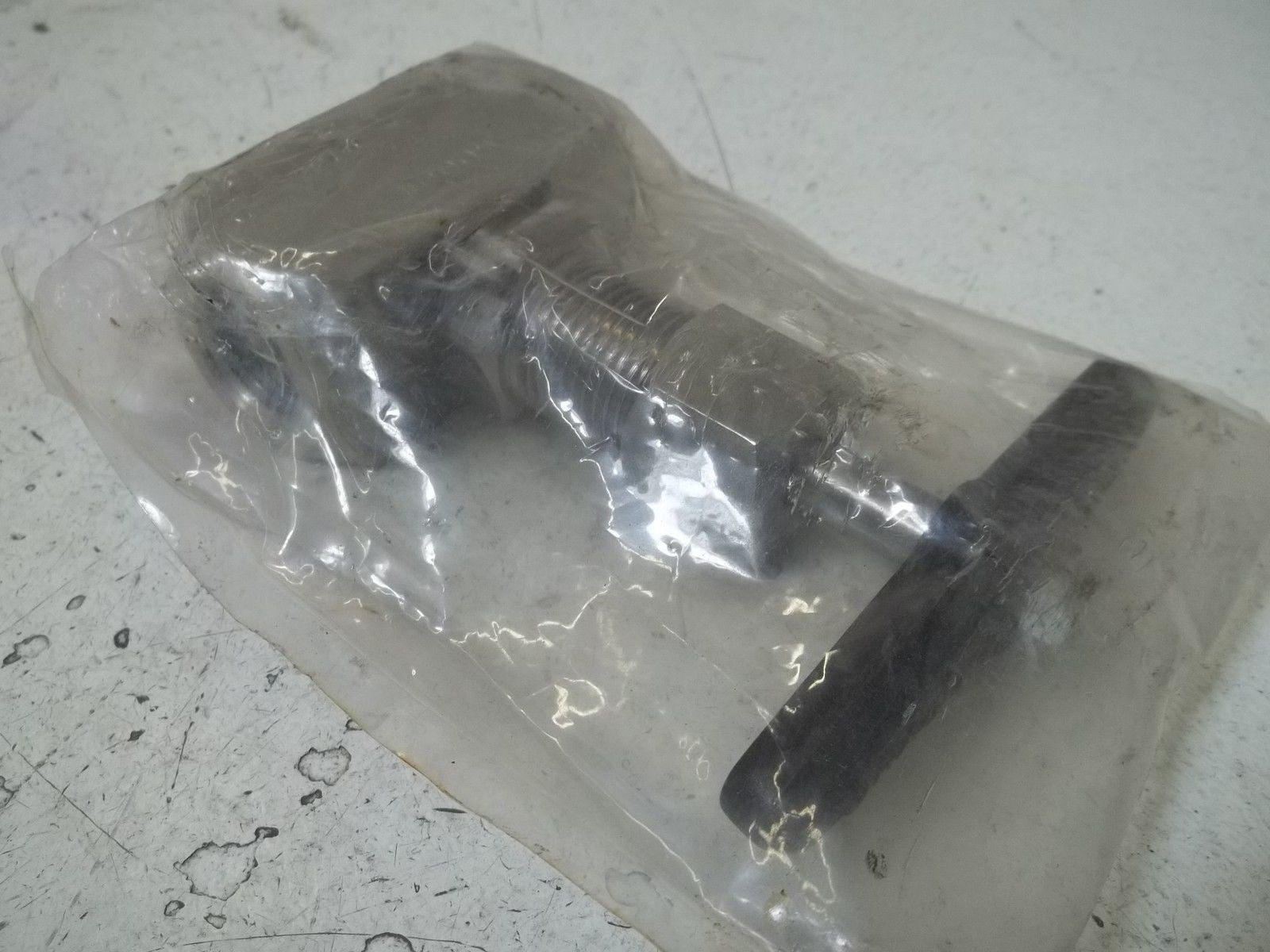 DRAGON 10M057T VALVE *NEW NO BOX*