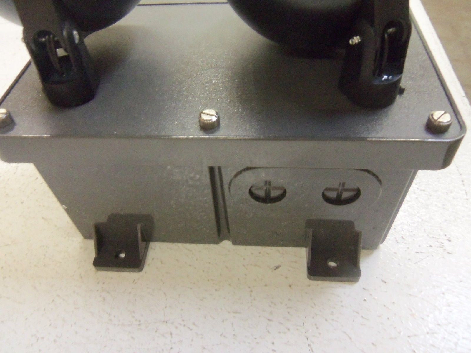 DUAL LITE N4X7-12V LIGHTS *NEW IN BOX*