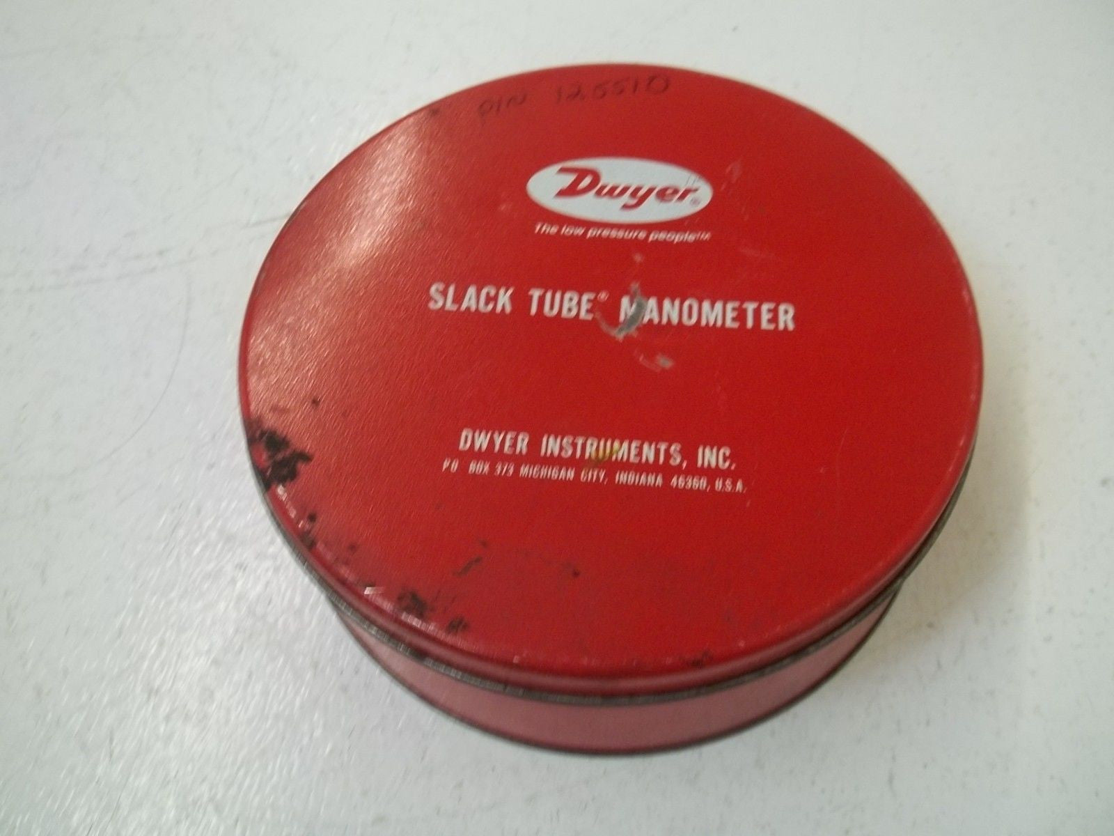 DWYER 1211-24 *NEW IN  A BOX*