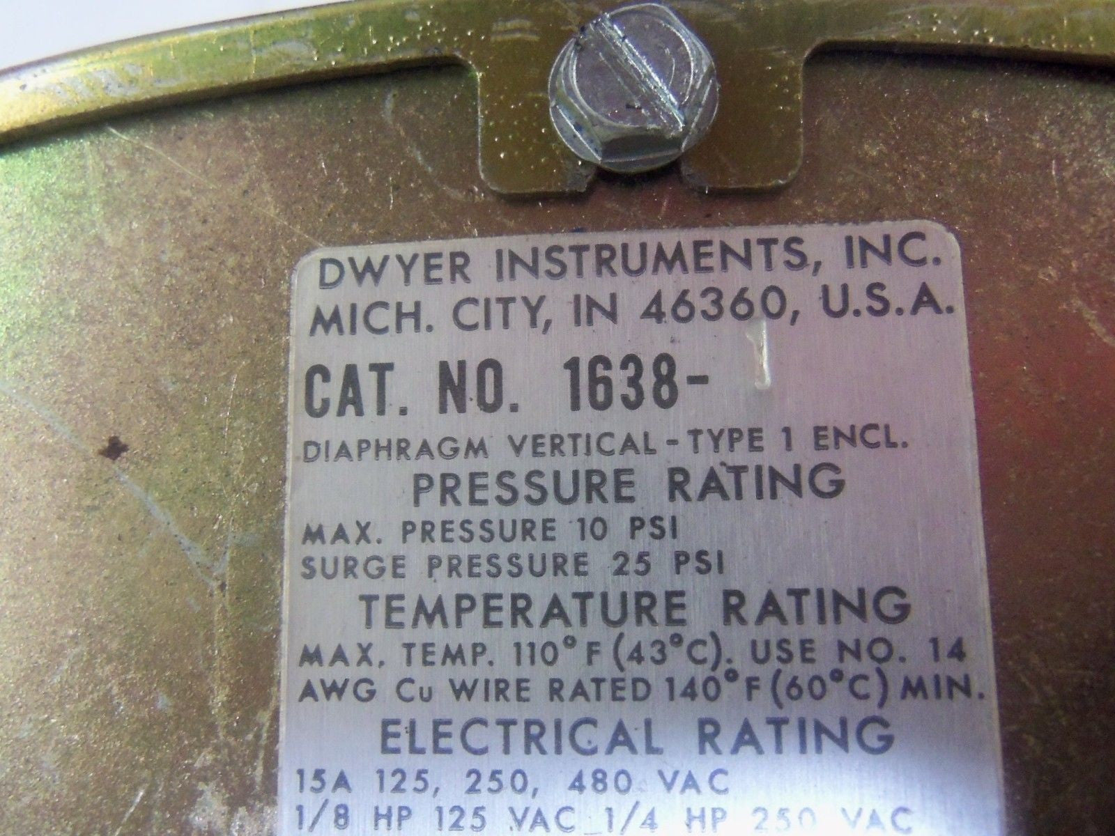 DWYER 1638-1 *USED*