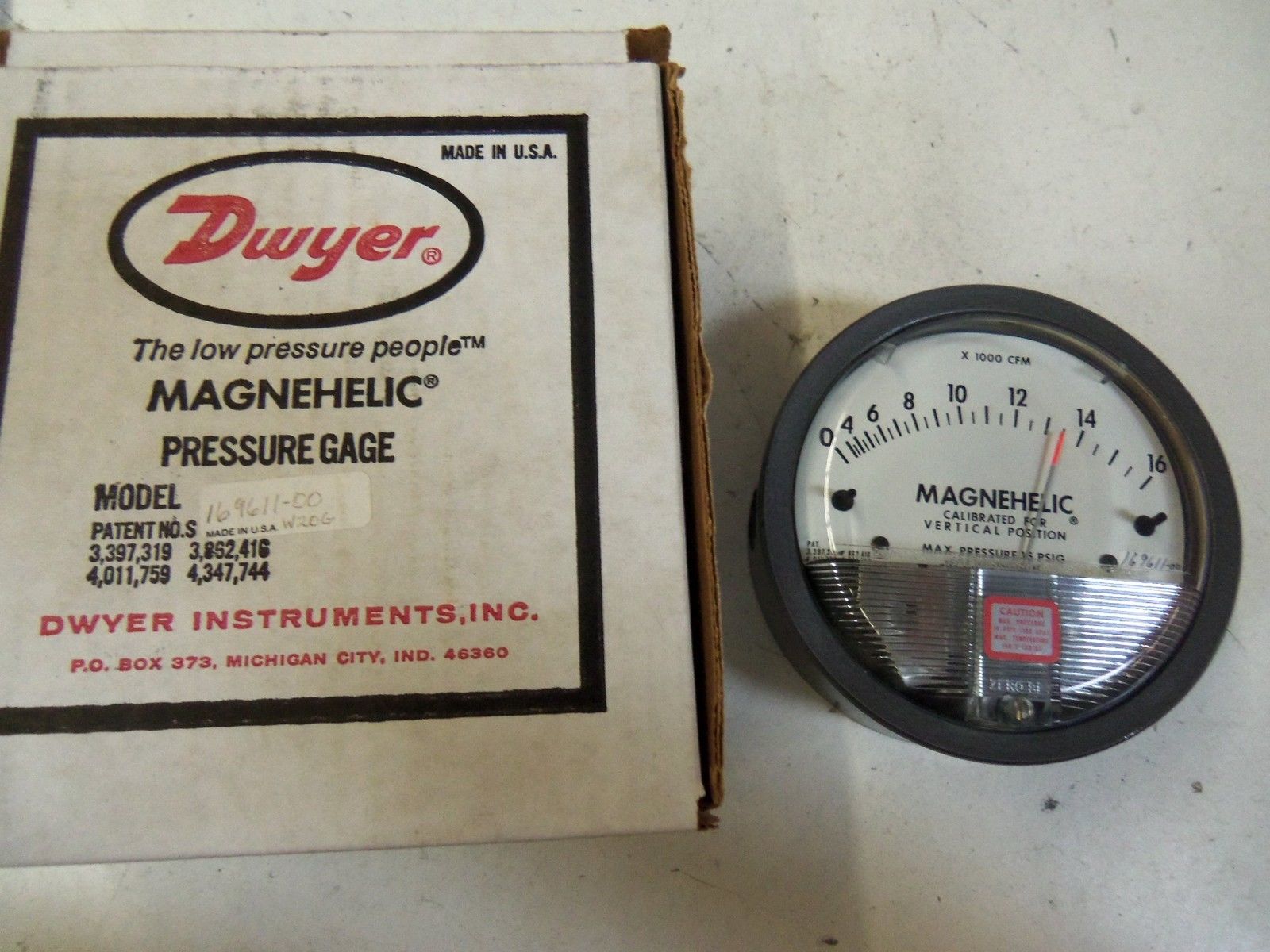 DWYER 169611-00 *NEW IN BOX*