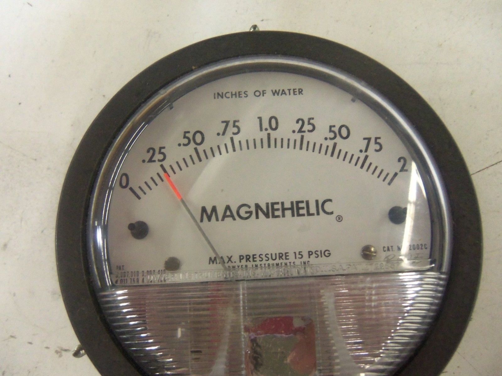 DWYER 2002C PRESSURE GAUGE 0-2" WC *USED*
