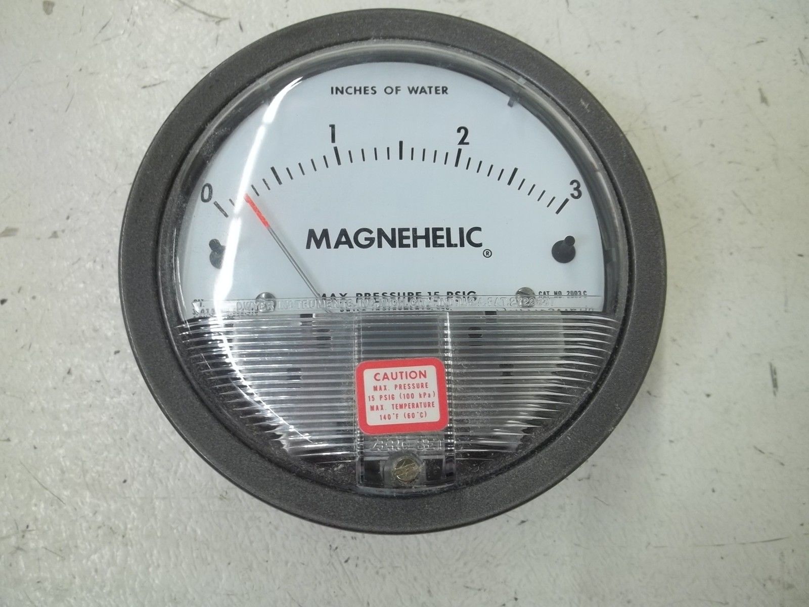 DWYER 2003C PRESSURE GAGE 0-3 *NEW IN BOX*