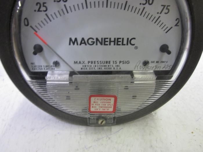 DWYER 2004 PRESSURE GAGE 0-2" WC *NEW IN BOX*