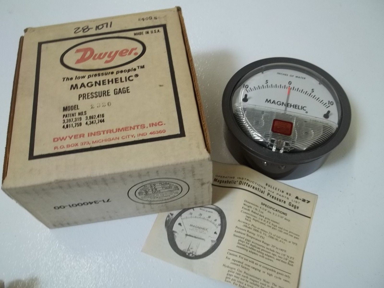 DWYER 2320 PRESSURE GAUGE 10-0-10PSI *NEW IN BOX*