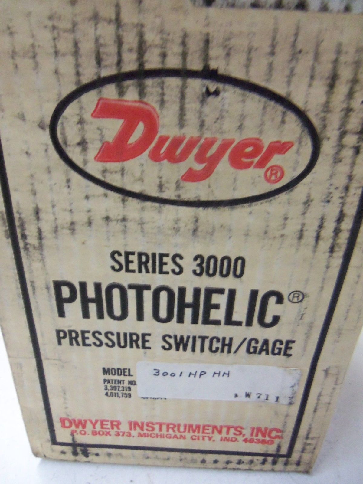 DWYER 3001HP HH *NEW IN BOX*