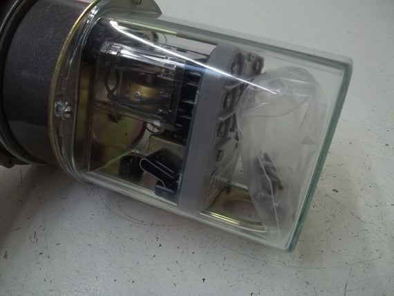 DWYER 3006C PRESSURE SWITCH/GAGE 0-6 *NEW IN BOX*