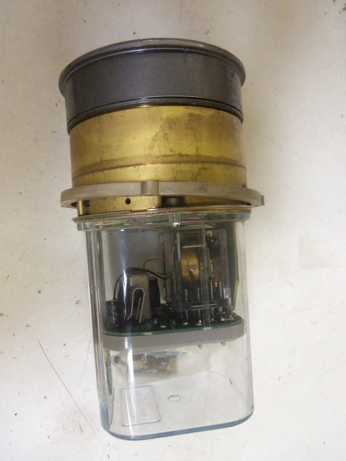 DWYER 43005 *USED*