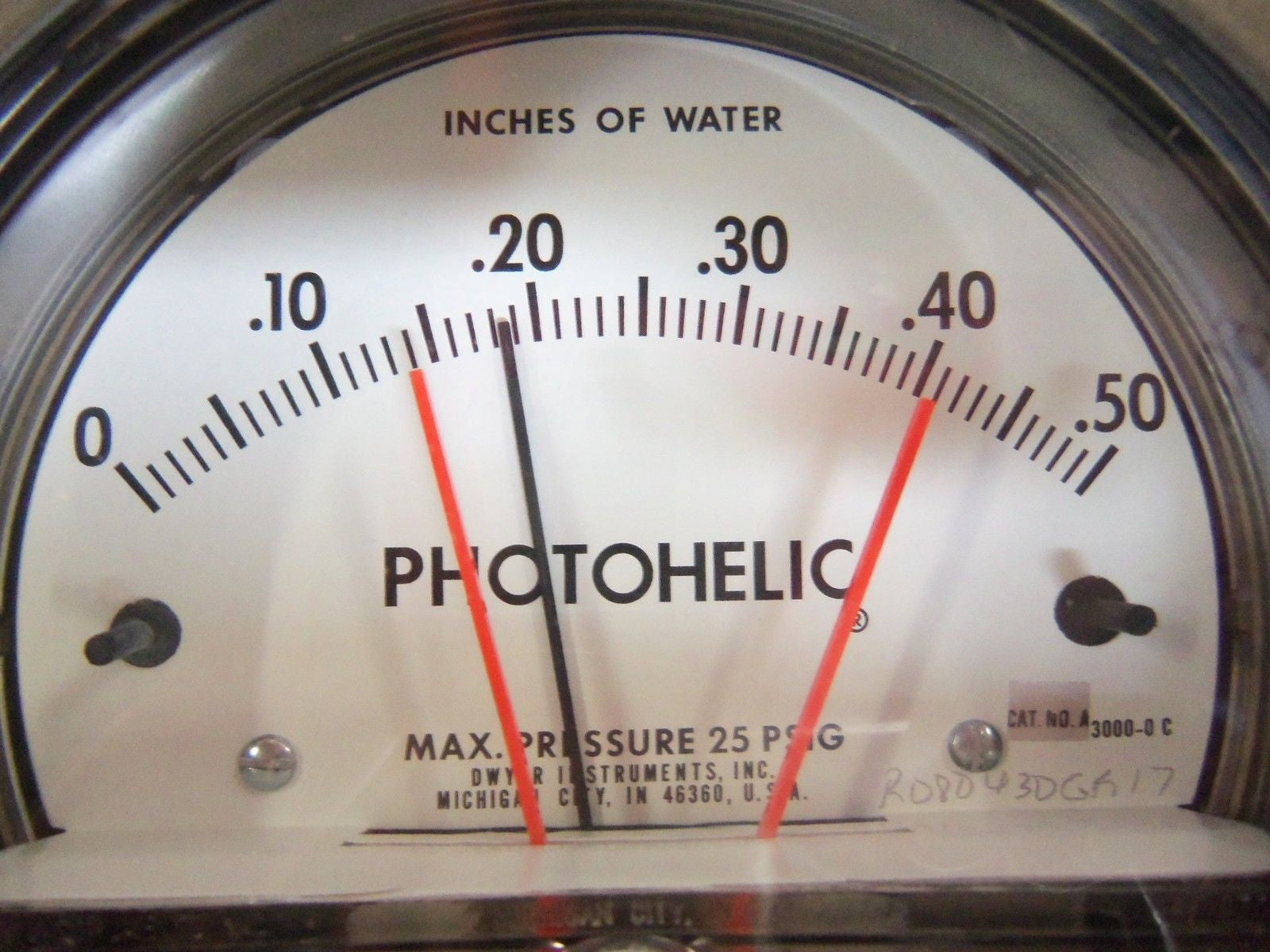 DWYER A3000-0 PRESSURE GAUGE *NEW IN BOX*