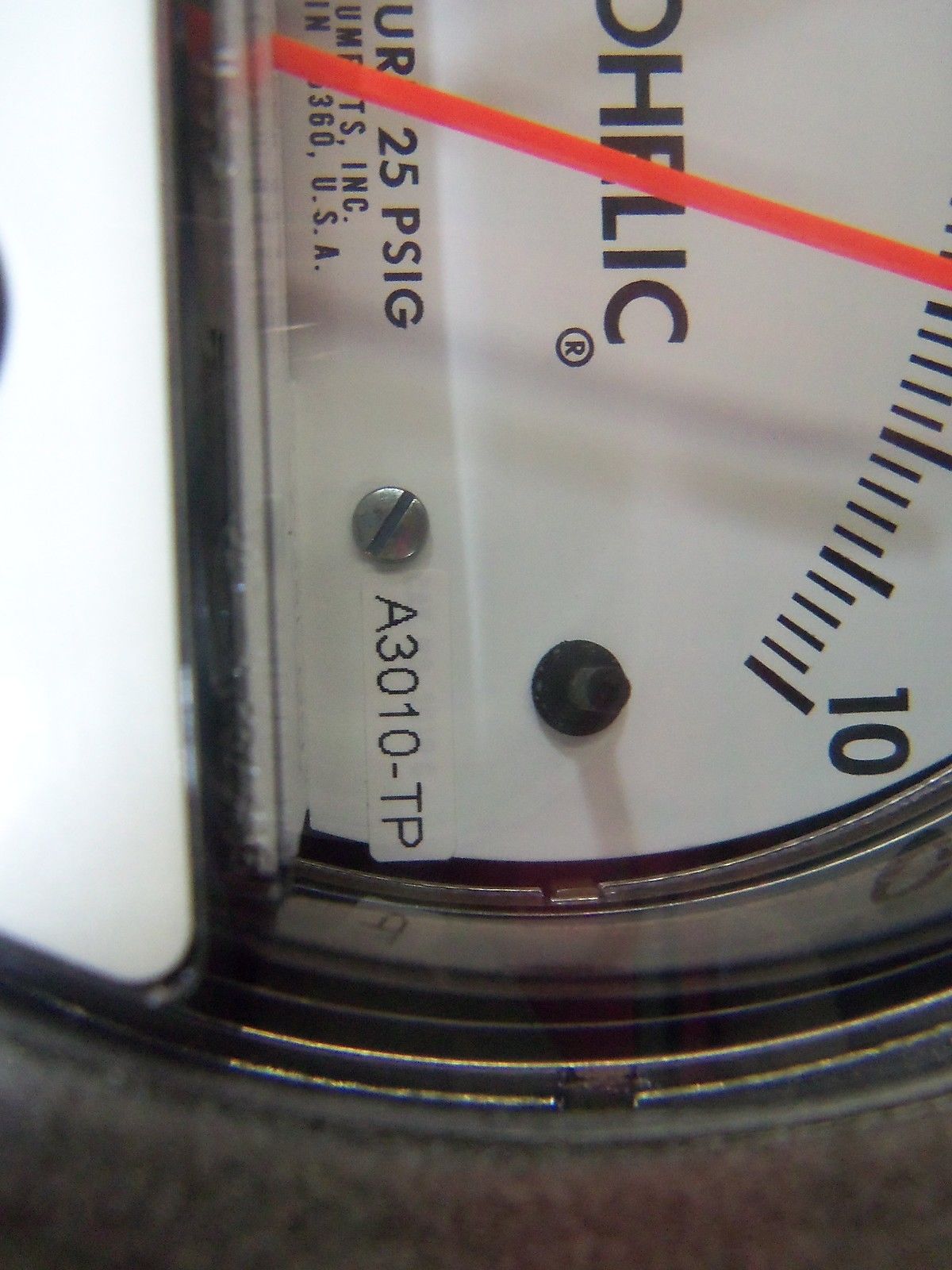 DWYER SERIES 3000 PHOTOHELIC A3010-TP PRESSURE GAUGE 0-10" WC *NEW IN BOX*