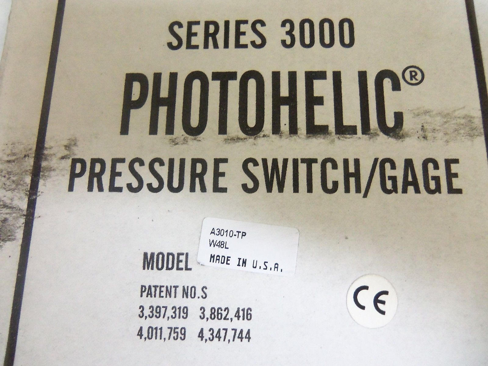 DWYER SERIES 3000 PHOTOHELIC A3010-TP PRESSURE GAUGE 0-10" WC *NEW IN BOX*