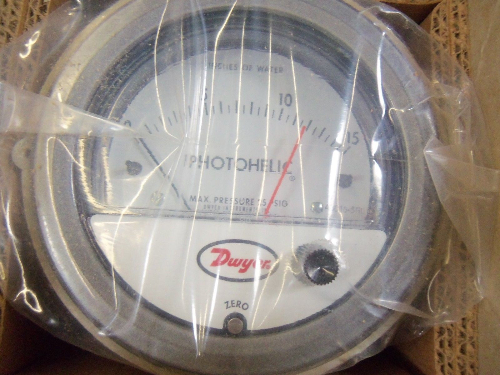 DWYER A3015-SRL *NEW IN BOX*