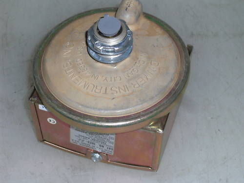 DWYER 1823-00 PRESSURE SWITCH *USED*