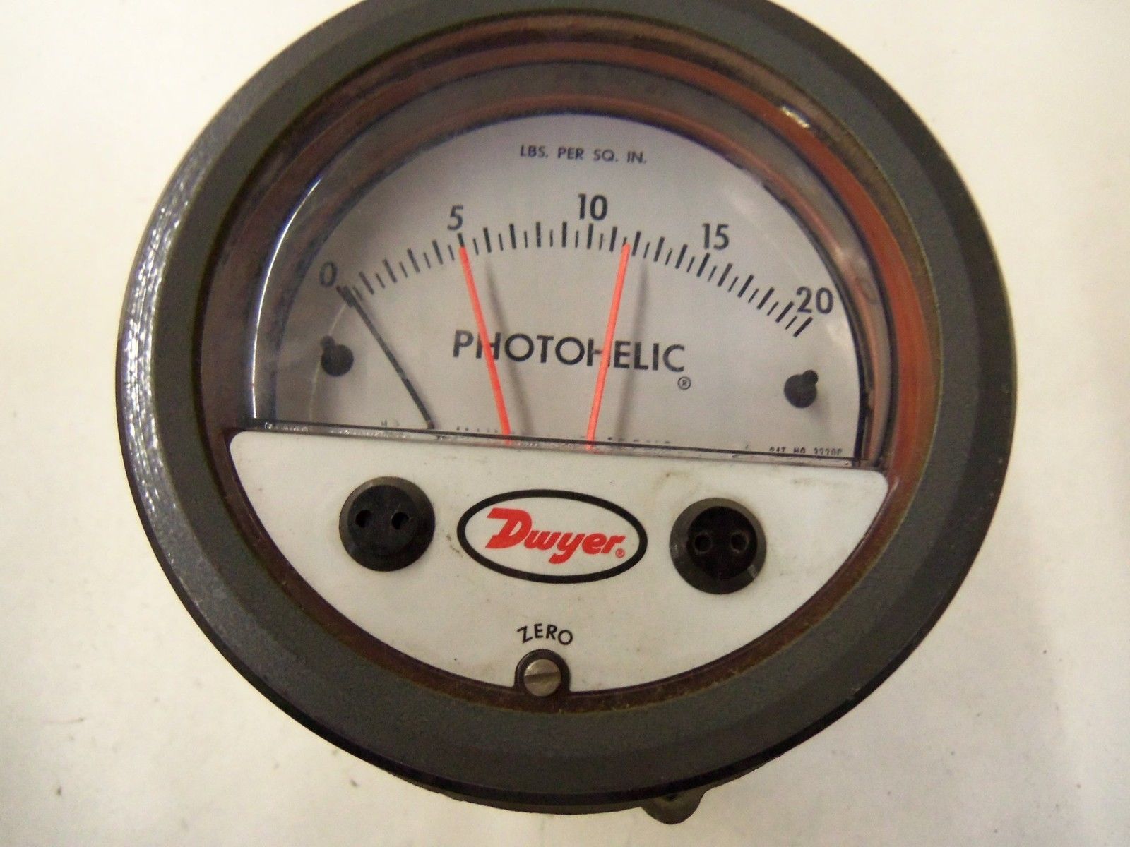 DWYER PRESSURE SWITCH/GAGE 3220C *NEW IN BOX*